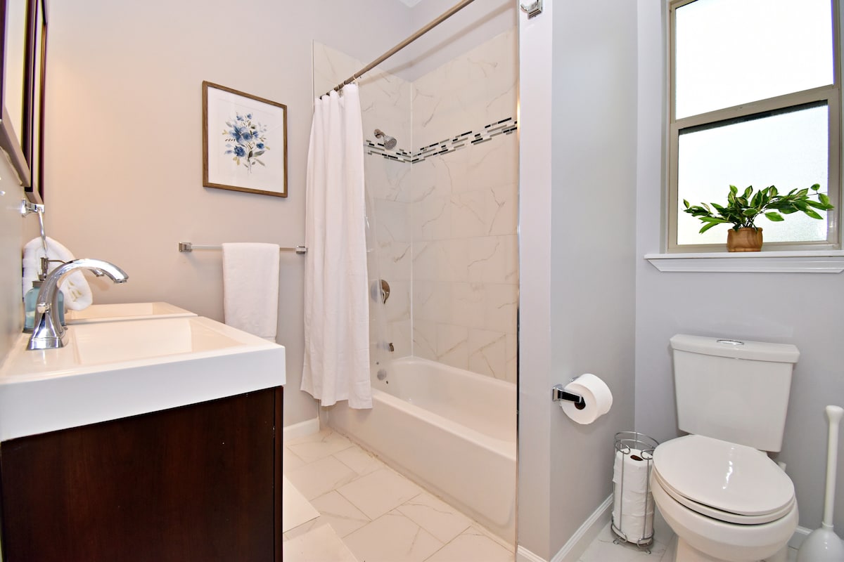 Additional space in San Antonio furnished monthly rental